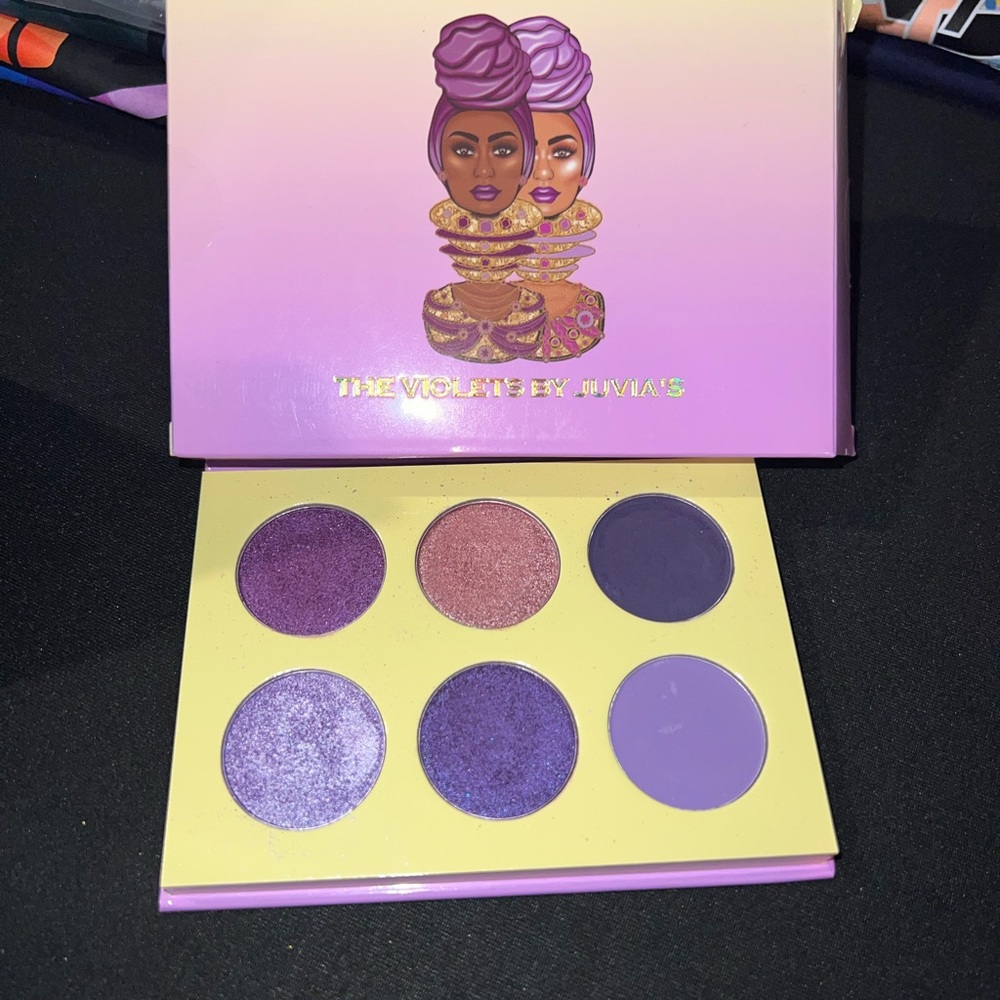 Purple Eyeshadow Palette Vibrant Smokey Look